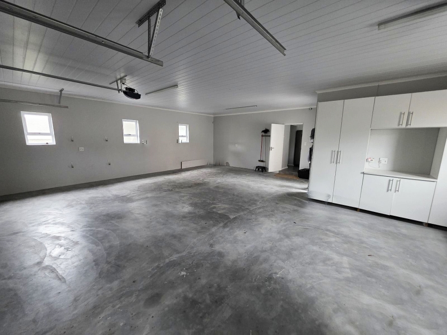 4 Bedroom Property for Sale in Myburgh Park Western Cape